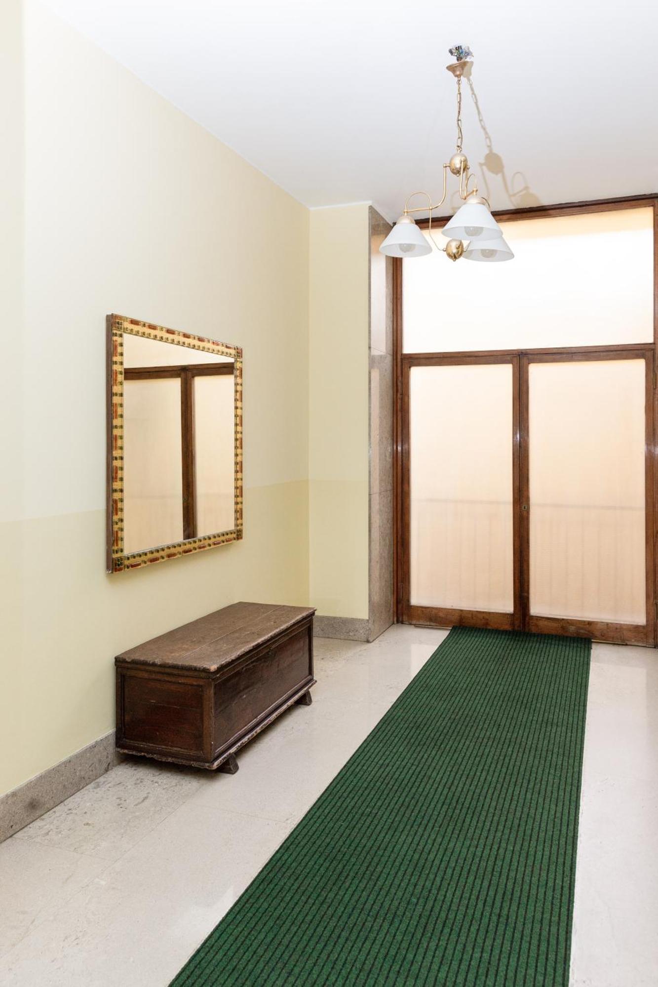 Picasso - Spacious Exclusive Apartment Милан Экстерьер фото